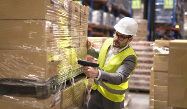 Bei WKM Feinkost werden die Bio-Gewürze nach höchsten Standards gelagert und verpackt.